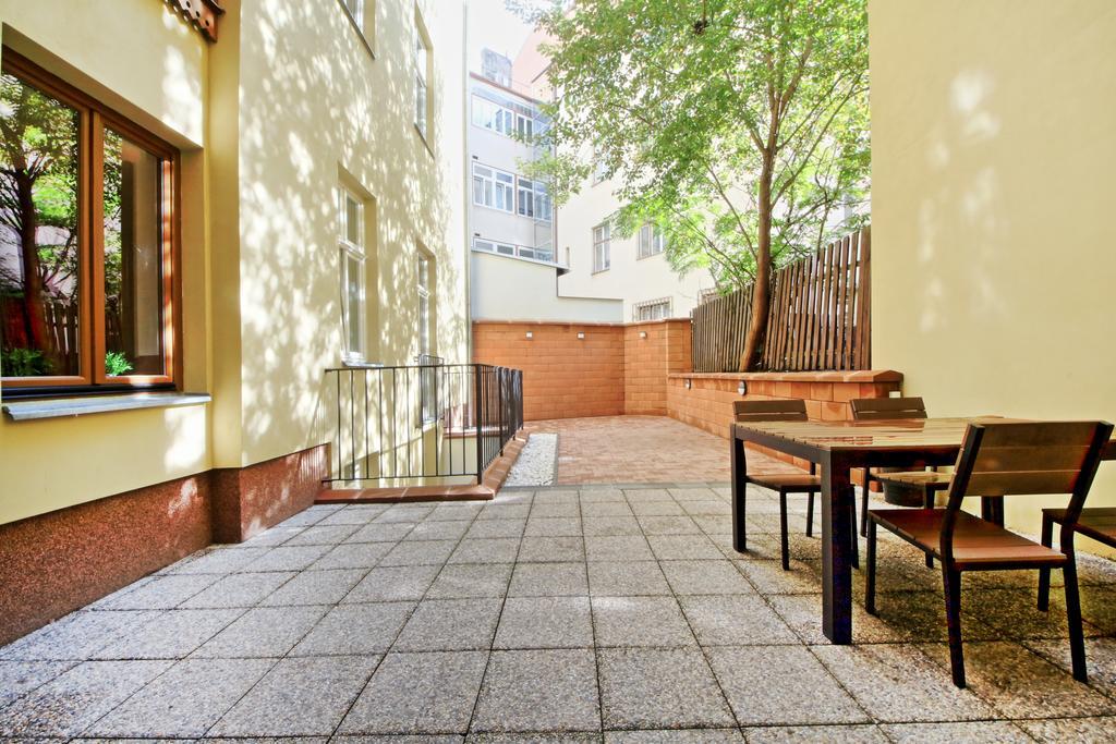 Nabo Apartments Prag Exterior foto